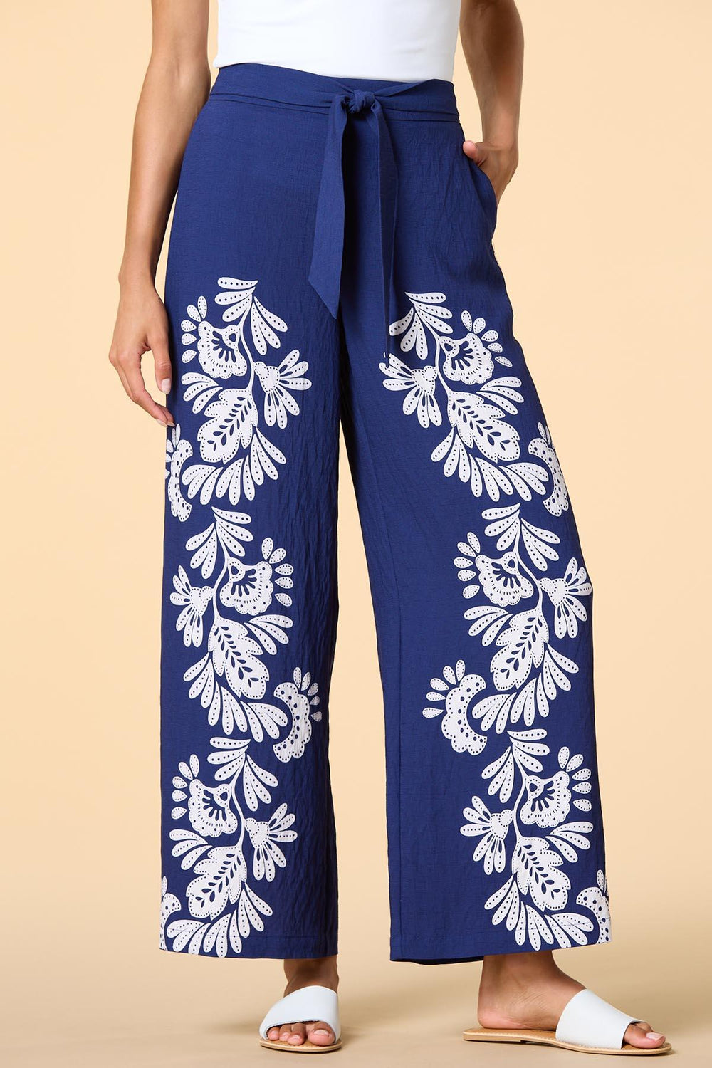 coastal zone pants Versona Apparel