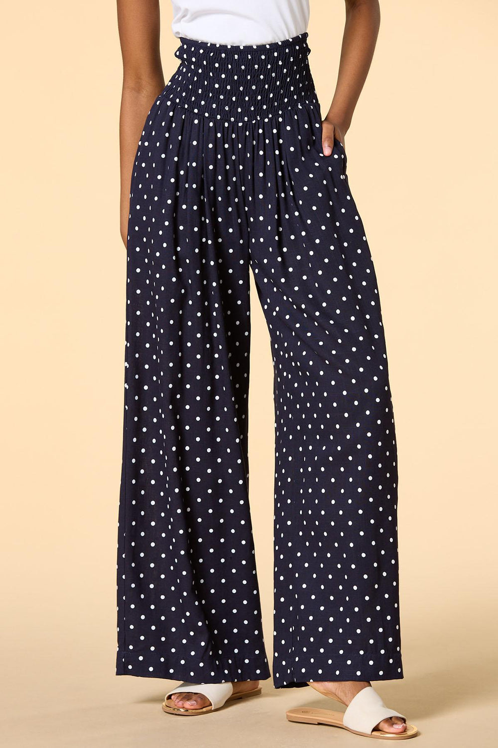 sweet spot pants Versona Apparel