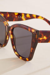 tortoise cat eye sunglasses Versona Accessories