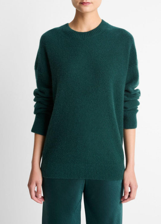VINCE Plush Cashmere Crew Neck Sweater in Crew Neck