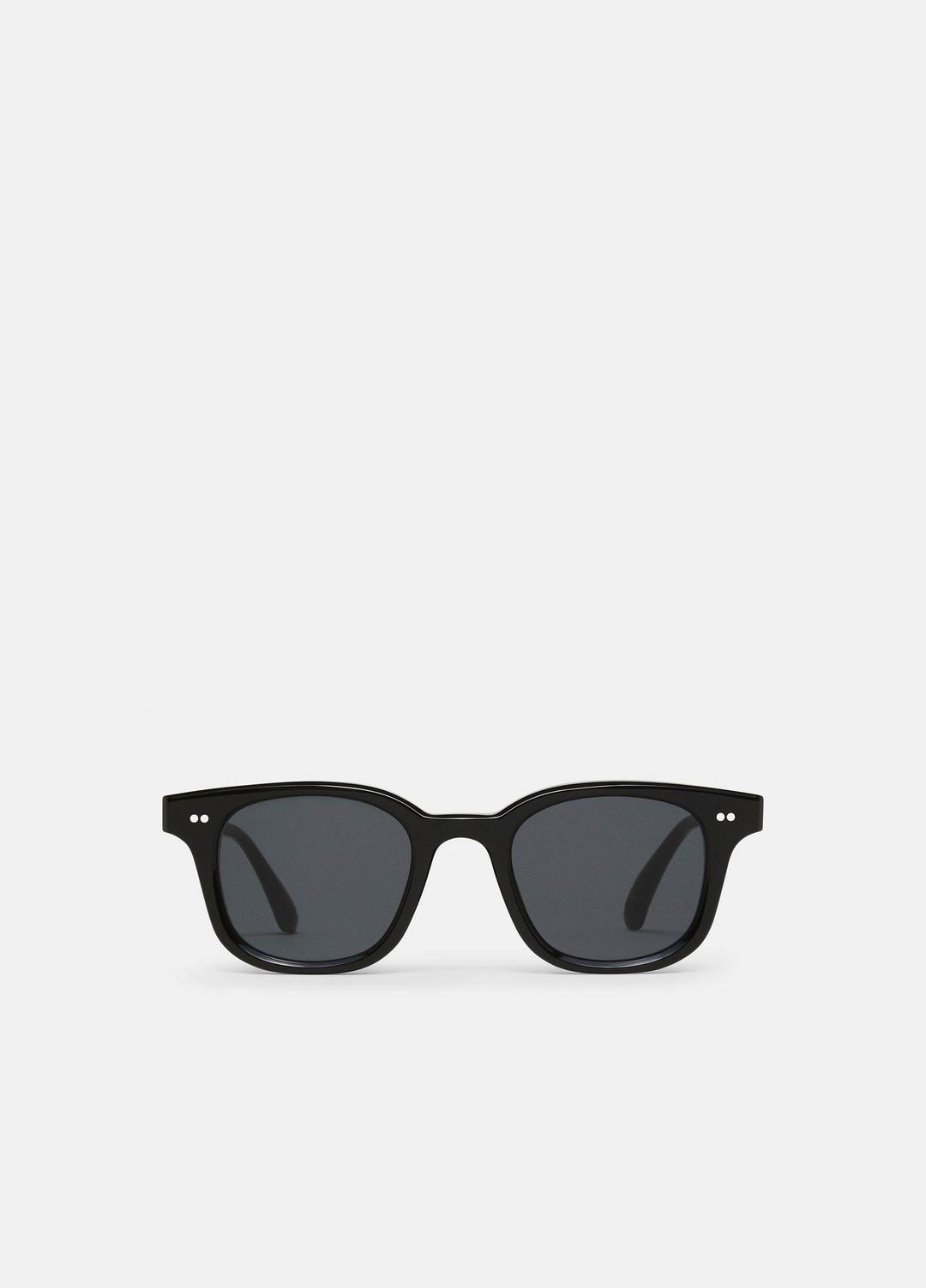 VINCE Chimi 02 Sunglasses in Sunglasses