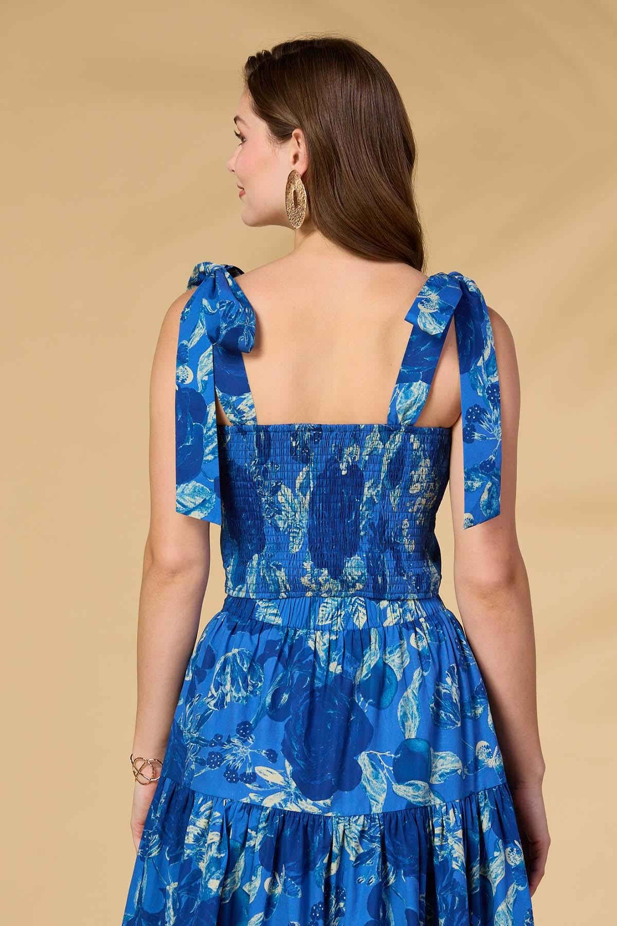 out of the water tank Versona Trends|Apparel