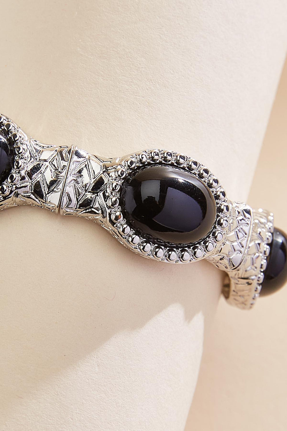 western lucite stone stretch bracelet Versona Trends|Jewelry