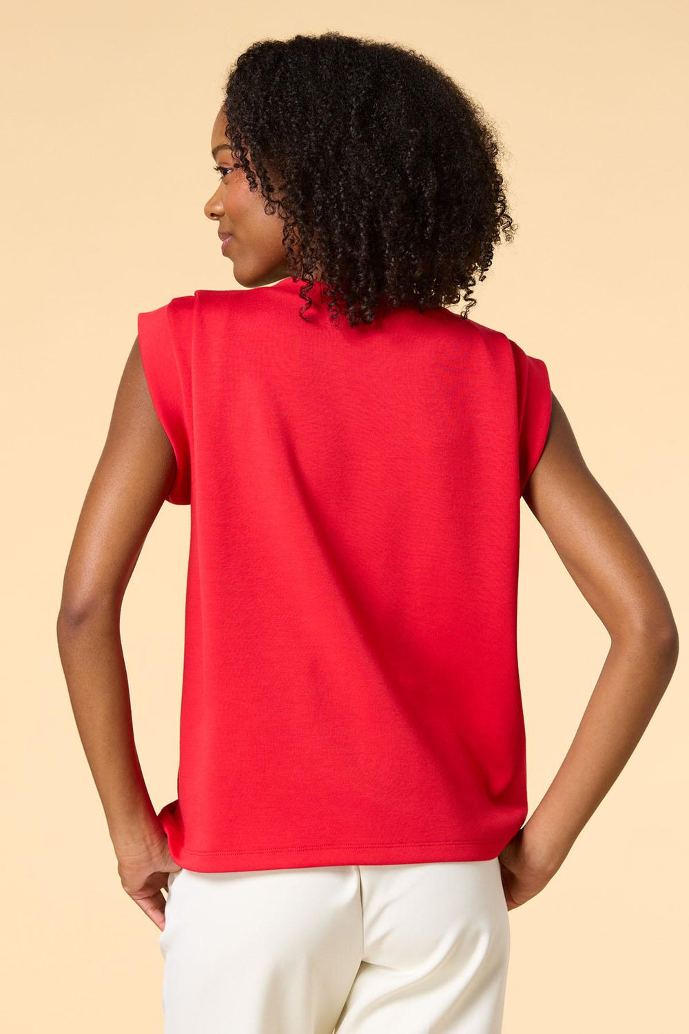 red roses top Versona Trends