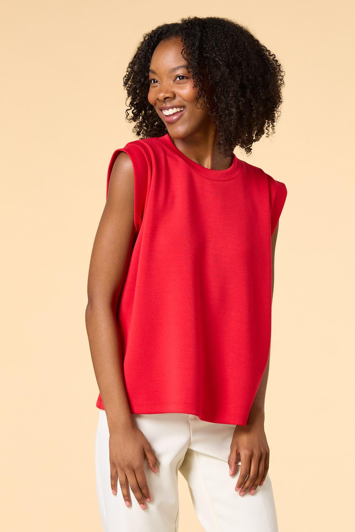 red roses top Versona Trends