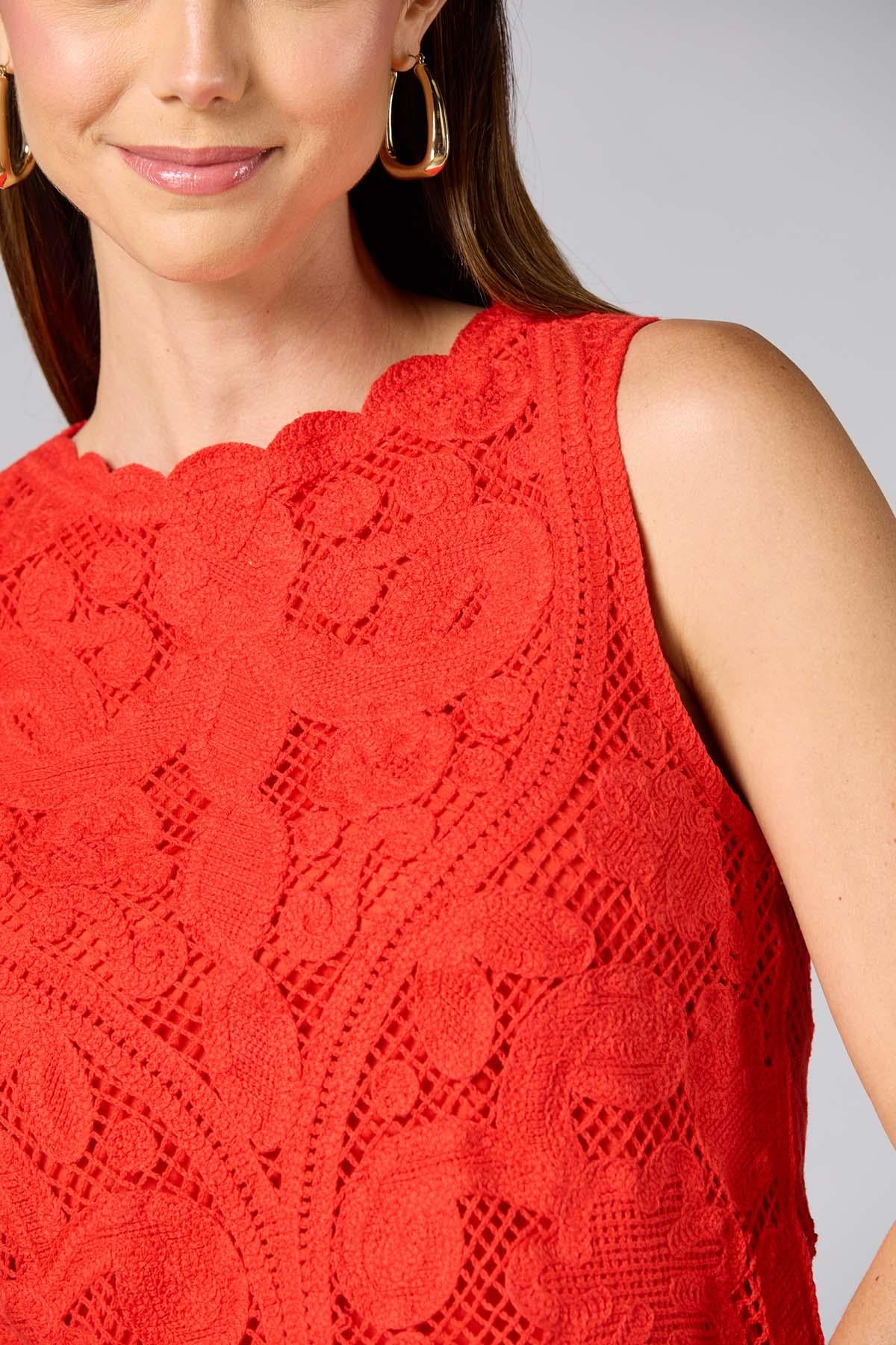 cache red crochet tank Versona Caché