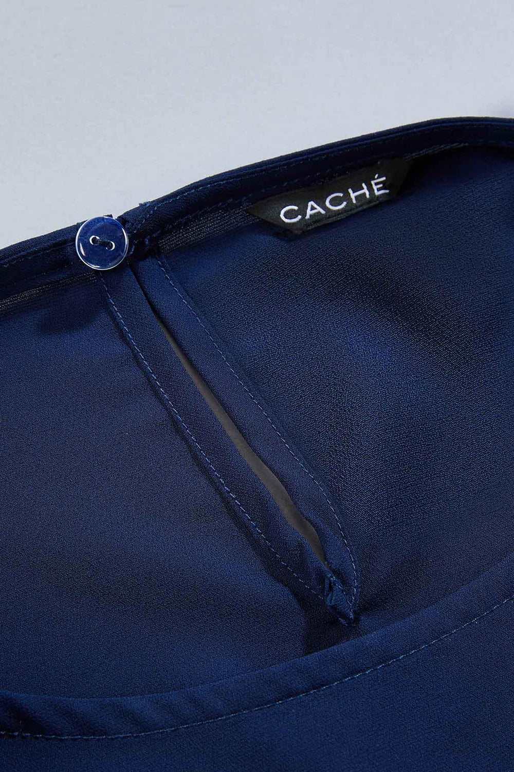 cache solid band hem top Versona Caché