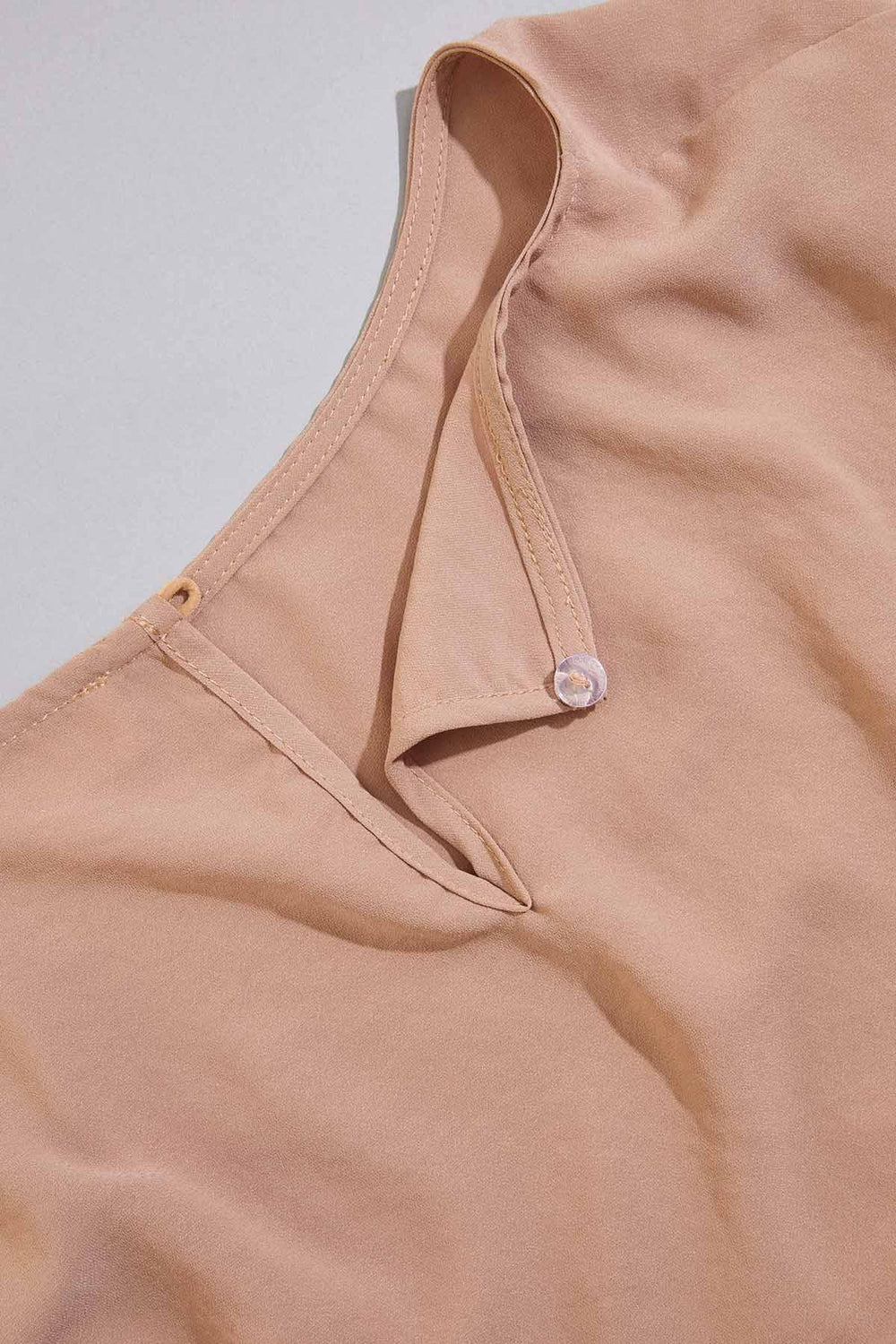 cache beige drape top Versona Caché