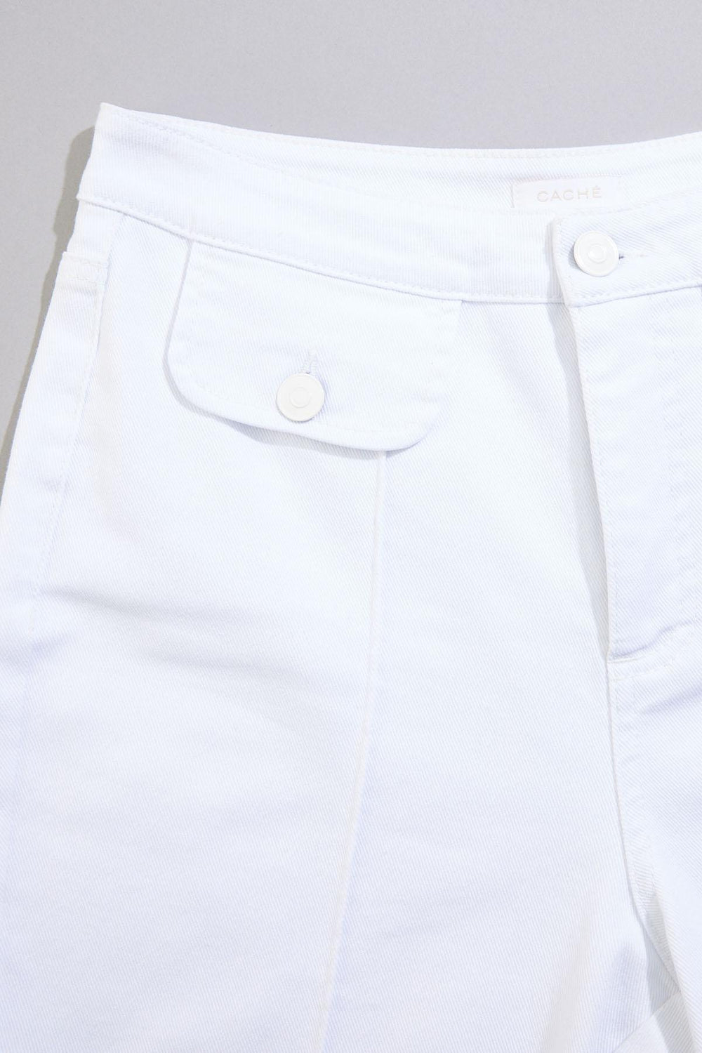 cache flared white jeans Versona Caché