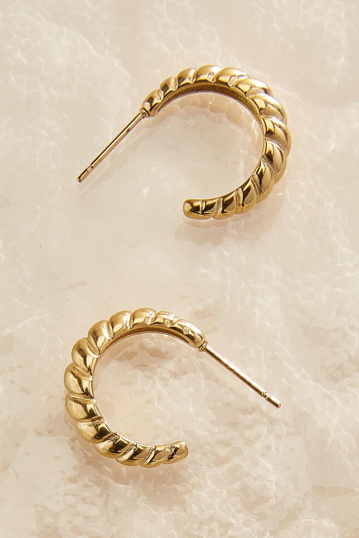 waterproof ribbed hoop earrings Versona Jewelry