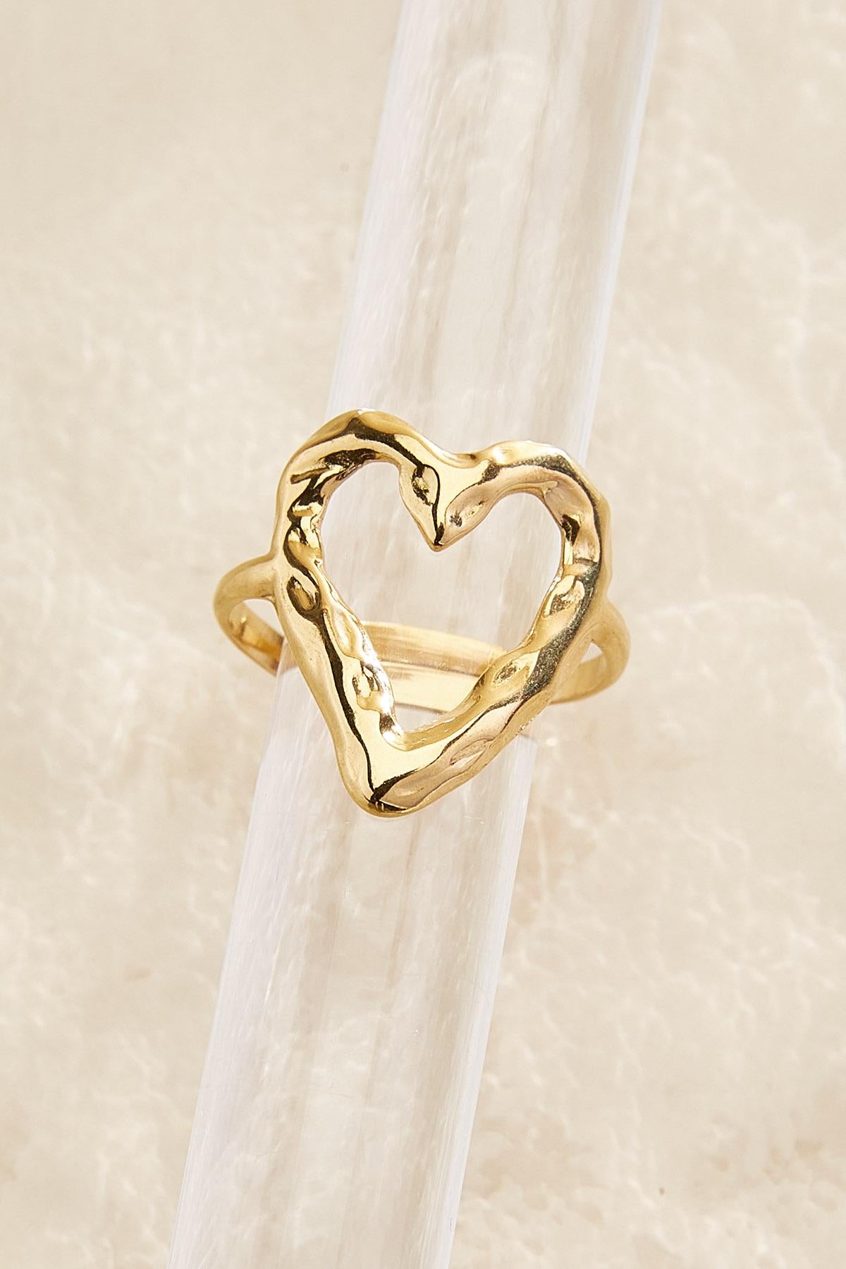 waterproof hammered heart ring Versona Jewelry