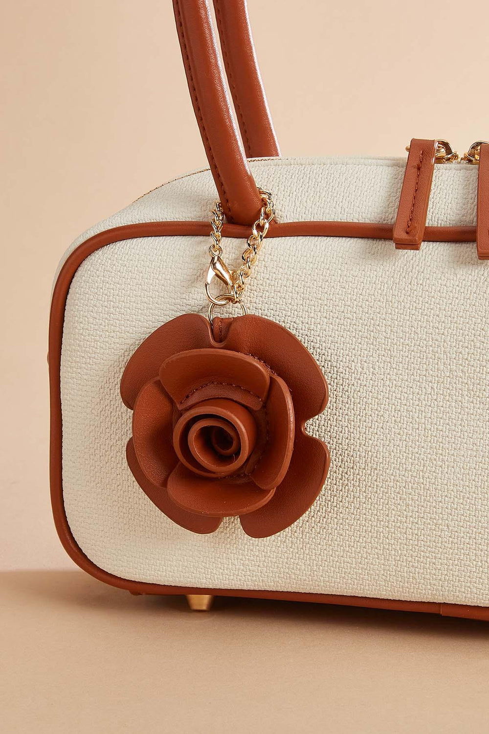 contrast piped bowler bag Versona Accessories