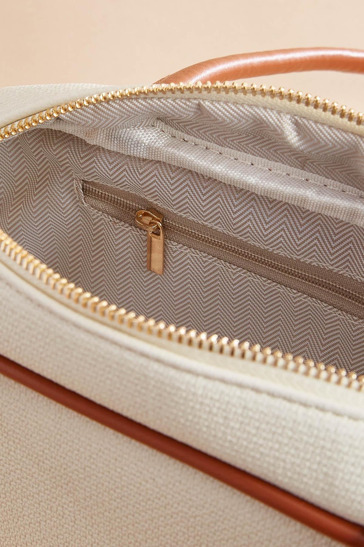 contrast piped bowler bag Versona Accessories