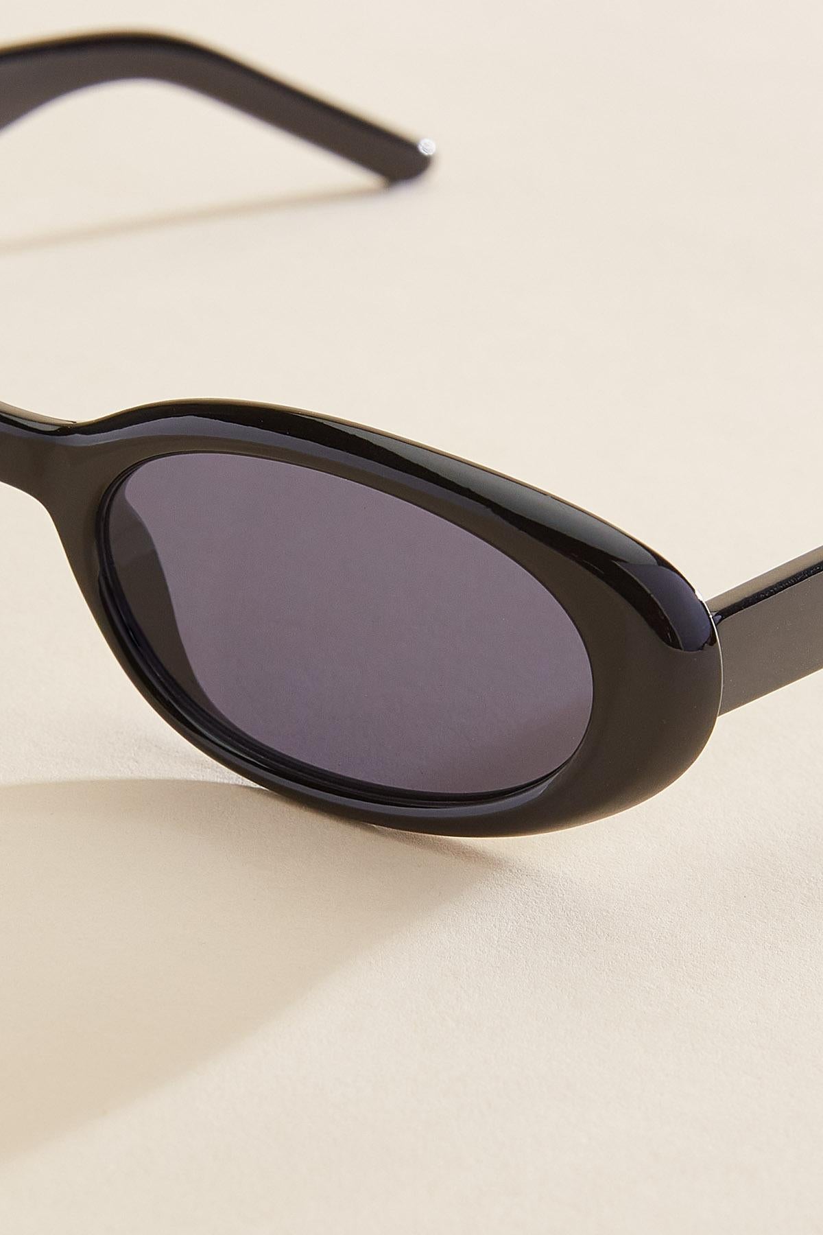 black round frame sunglasses Versona Accessories
