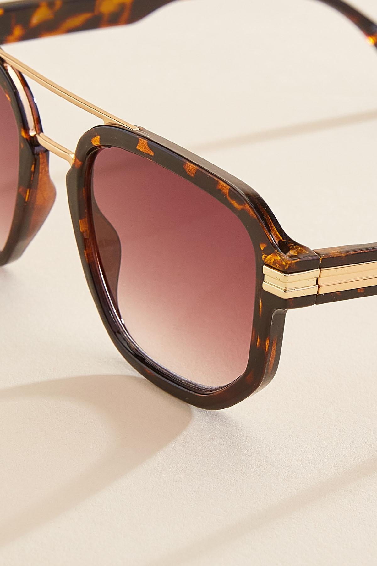 tortoise shell aviator sunglasses Versona Accessories