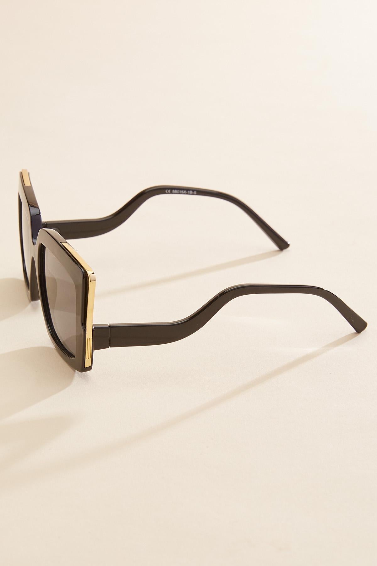 curved arm square frame sunglasses Versona Accessories