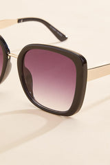 gold arm round frame sunglasses Versona Accessories