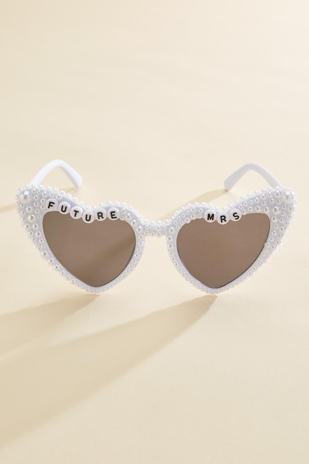 pearly bride heart cat eye sunglasses Versona Accessories