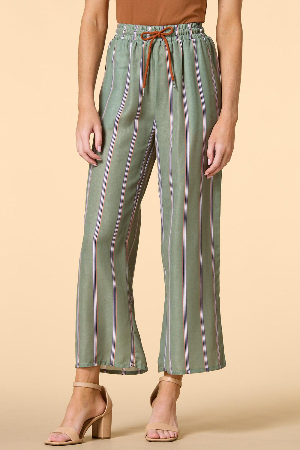 outside the lines pants Versona Sale